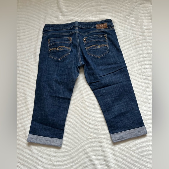 MAVI Alma Long Denim Shorts (Capri) - Picture 5 of 6